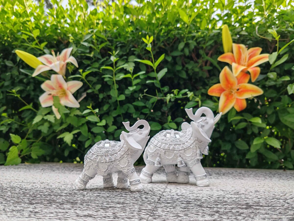 Figura slon beli