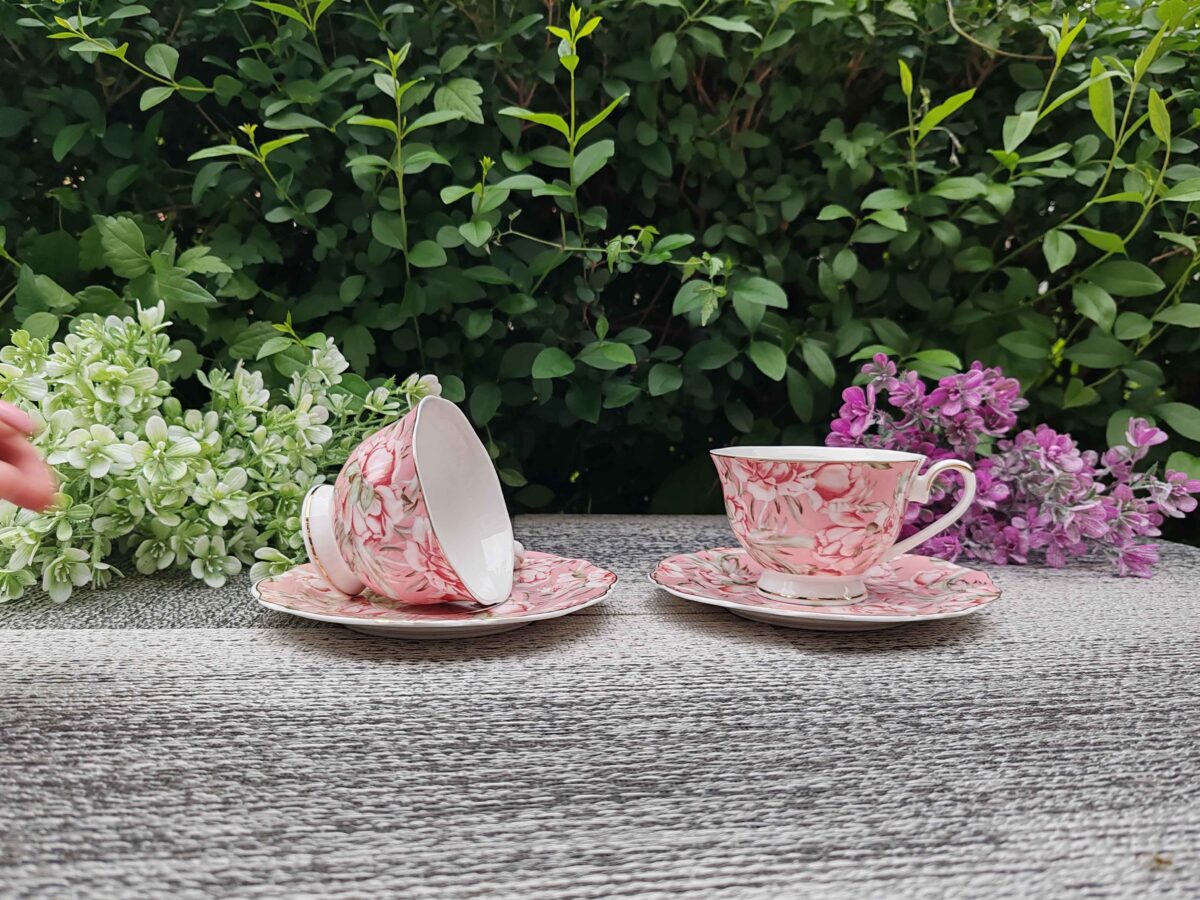Šoljice cvetne roze 2/1