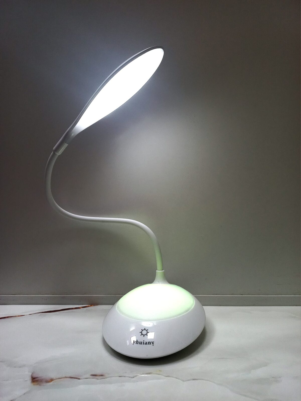 Stona savitljiva lampa