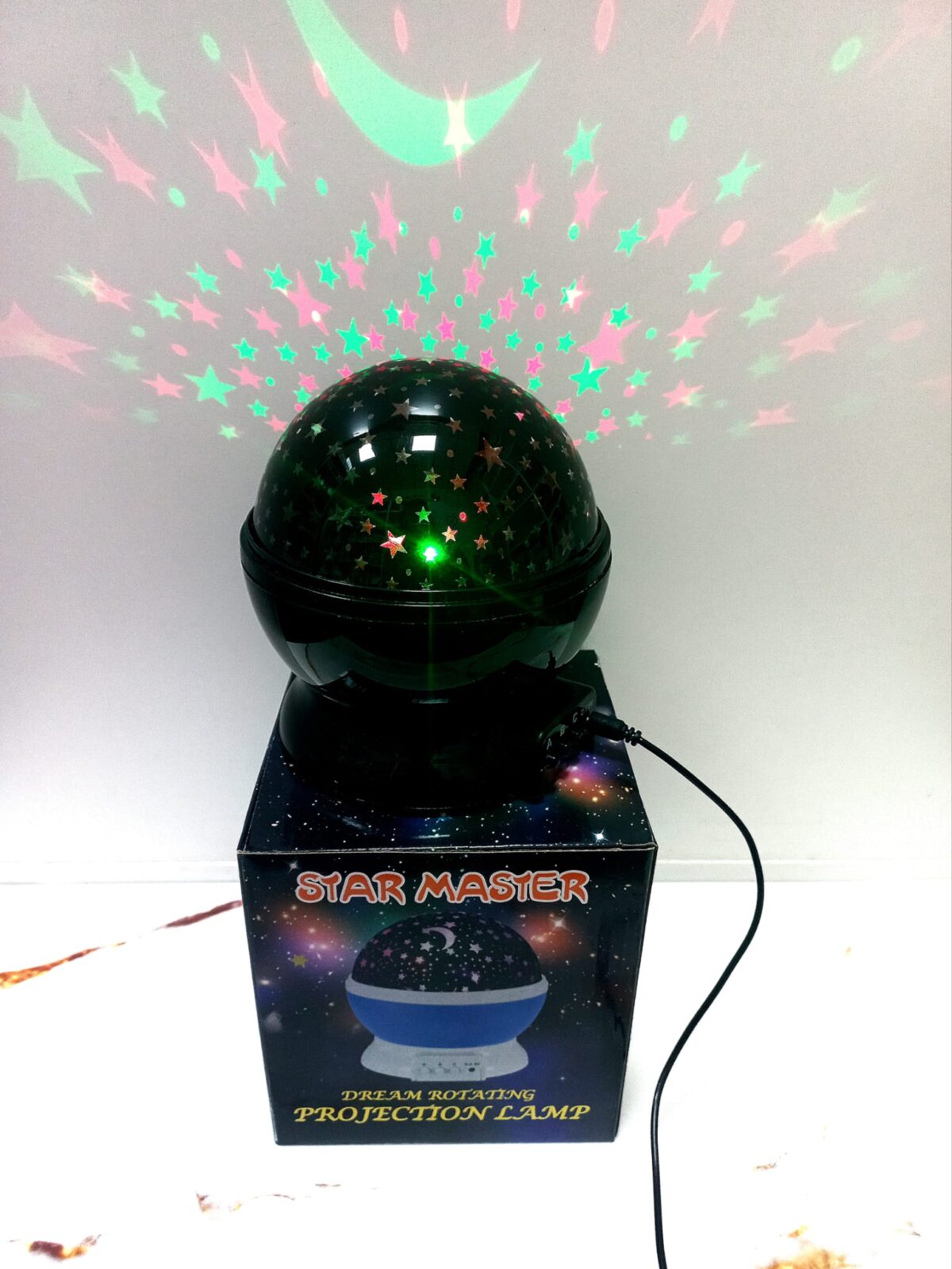 Zvezdano nebo rotirajuća lampa