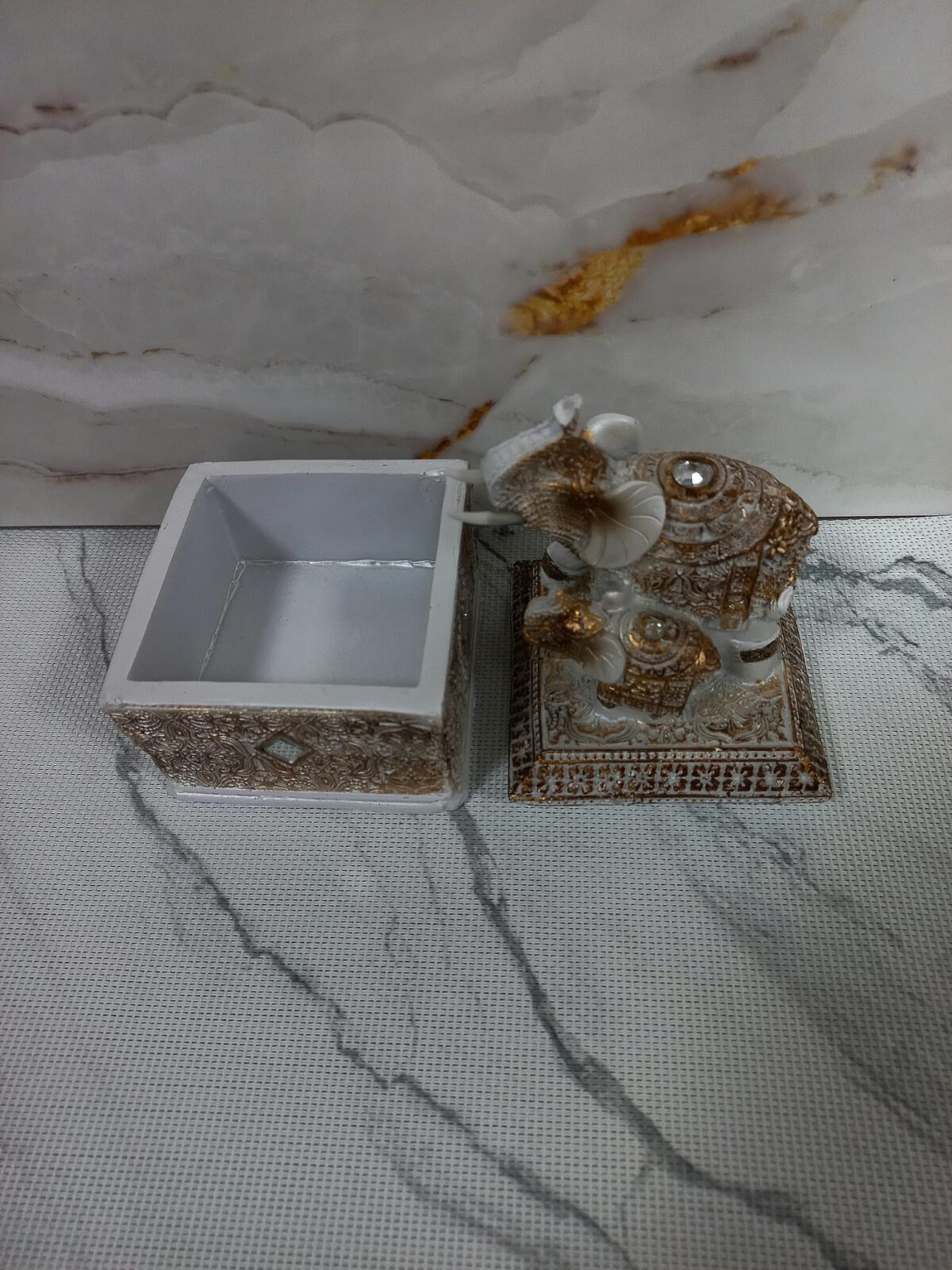 Figura slon kocka