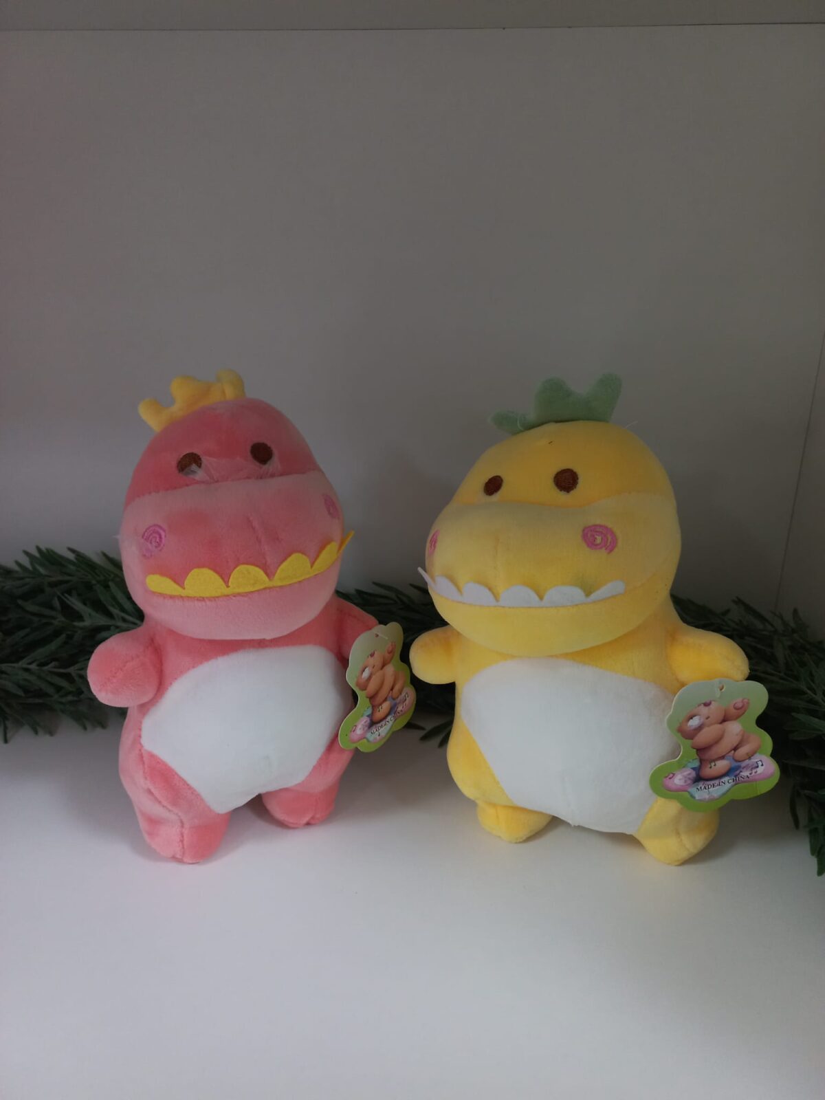 Plišani dinosaurus