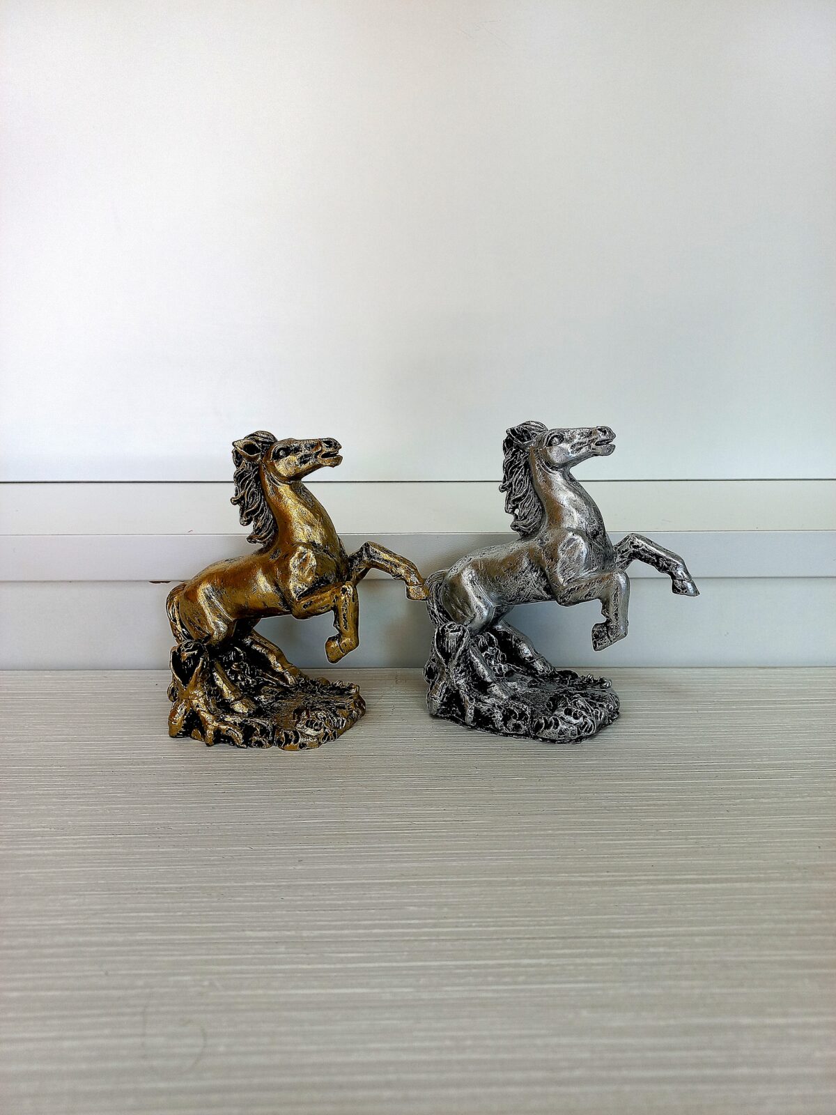 Figura konj mali