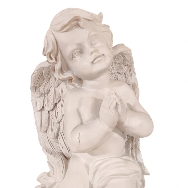 Andjeo statua u molitvi